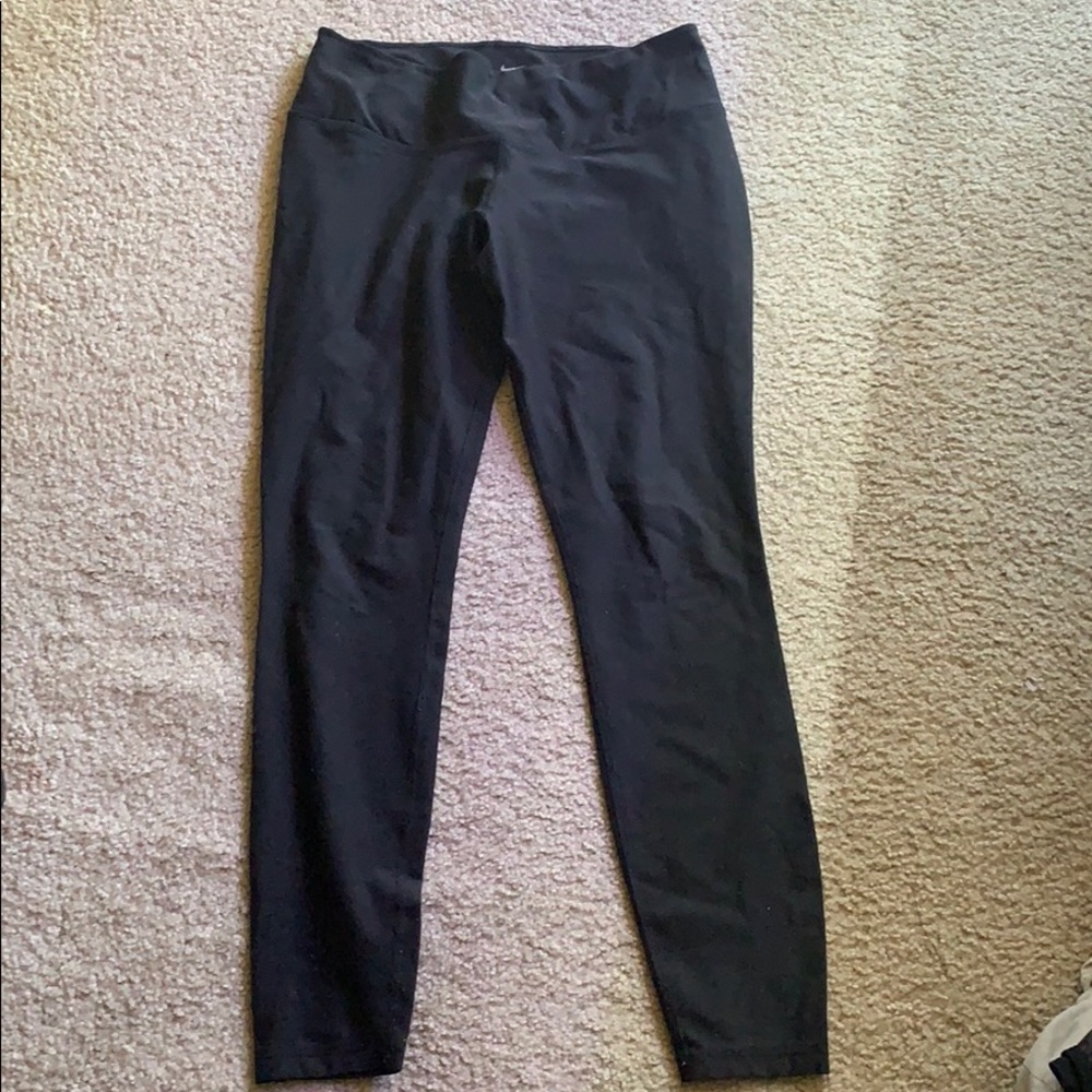 Women’s Nike legendary one pant